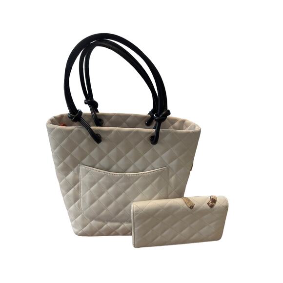 Chanel Python Ligne Cambon Tote White Quilted Leather and matching wallet - Picture 2 of 16